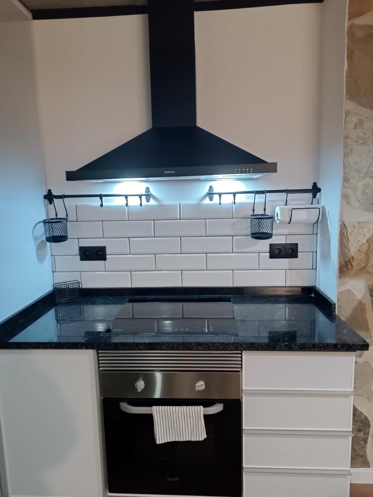 Kings B&B Eiras Caniço Eksteriør billede